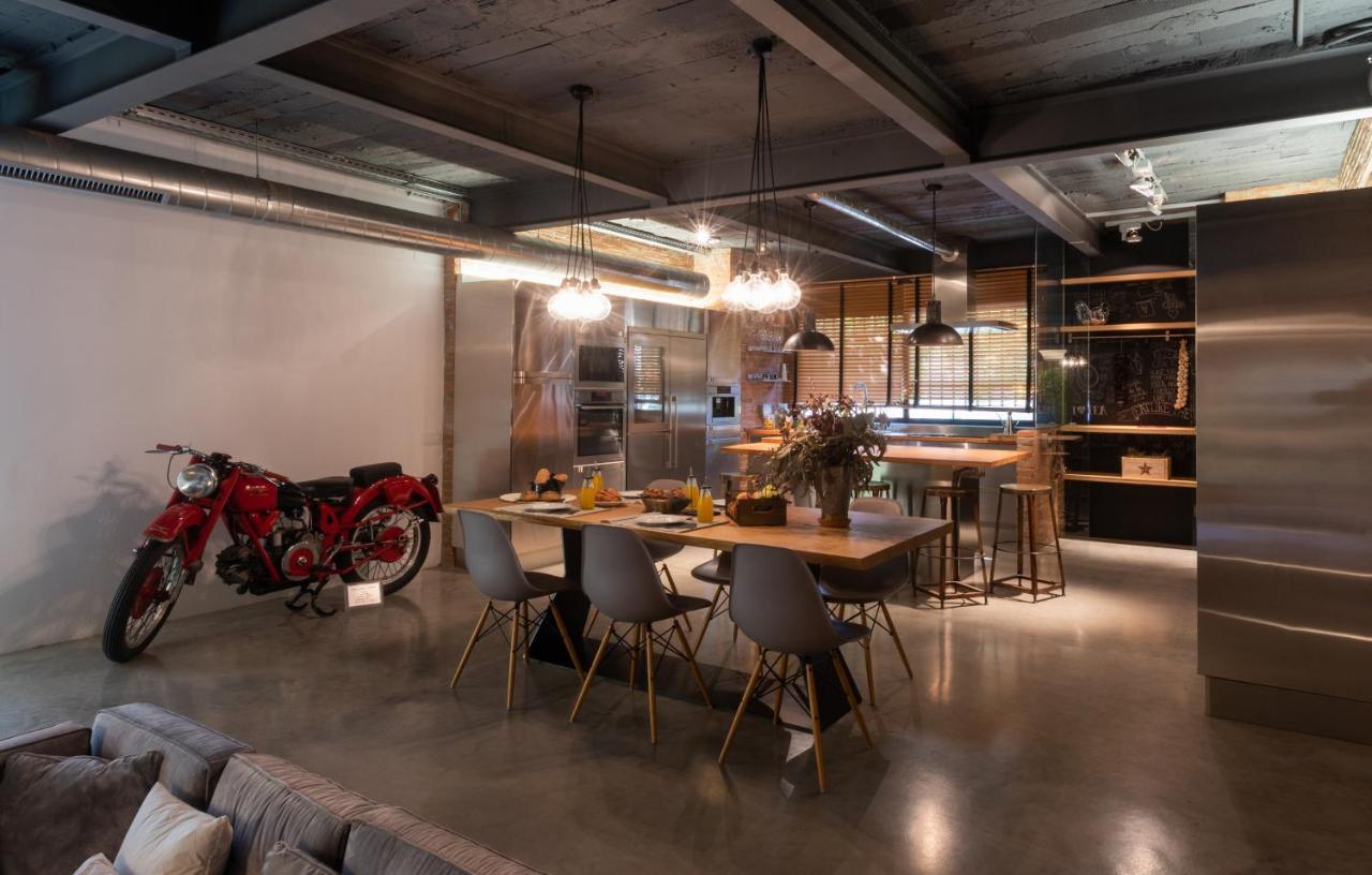 Petit Luxe Loft Apartment Terrassa Exterior photo